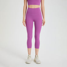 Load image into Gallery viewer, Infinite Active 3/4 Crop Tight