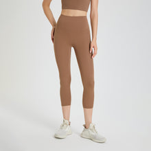 Load image into Gallery viewer, Infinite Active 3/4 Crop Tight
