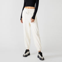 Load image into Gallery viewer, Essential Pace Trouser
