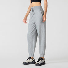 Load image into Gallery viewer, Essential Pace Trouser
